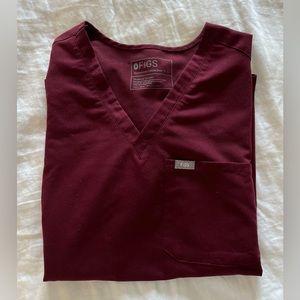 Figs scrub top, maroon, one pocket top, size large